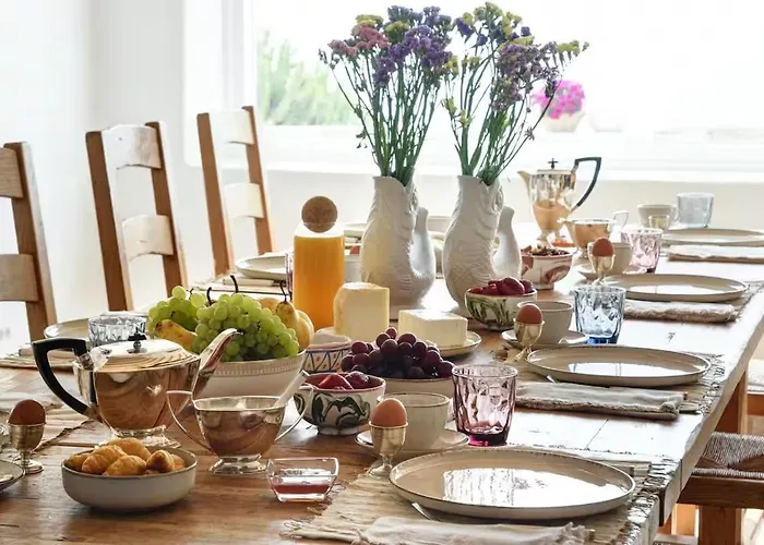 Leo - Sea View Elegance And Infinity Pool Villa